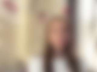 CorinnaVanlue's Live Sex Cam Show