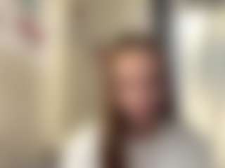 CorinnaVanlue's Live Sex Cam Show
