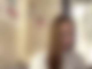 CorinnaVanlue's Live Sex Cam Show