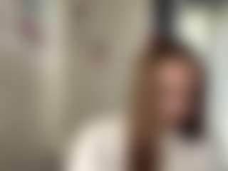 CorinnaVanlue's Live Sex Cam Show