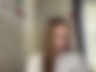 CorinnaVanlue's Live Sex Cam Show