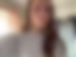 CorinnaVanlue's Live Sex Cam Show