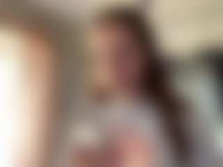 CorinnaVanlue's Live Sex Cam Show