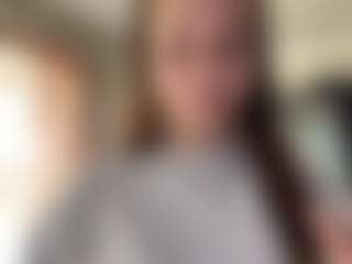 CorinnaVanlue's Live Sex Cam Show