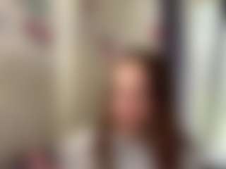 CorinnaVanlue's Live Sex Cam Show