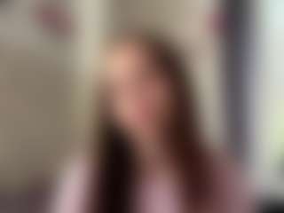 CorinnaVanlue's Live Sex Cam Show