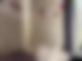 CorinnaVanlue's Live Sex Cam Show