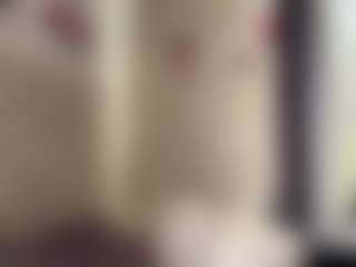 CorinnaVanlue's Live Sex Cam Show