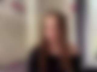 CorinnaVanlue's Live Sex Cam Show