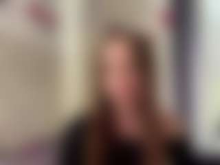 CorinnaVanlue's Live Sex Cam Show