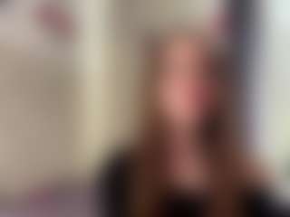 CorinnaVanlue's Live Sex Cam Show
