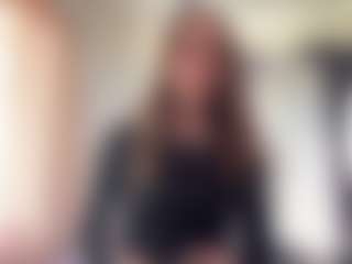 CorinnaVanlue's Live Sex Cam Show