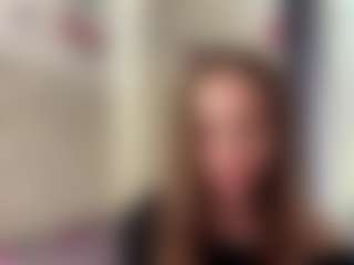 CorinnaVanlue's Live Sex Cam Show