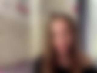 CorinnaVanlue's Live Sex Cam Show