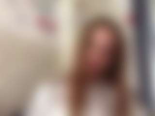 CorinnaVanlue's Live Sex Cam Show