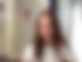 CorinnaVanlue's Live Sex Cam Show