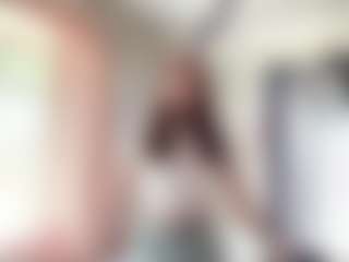 CorinnaVanlue's Live Sex Cam Show