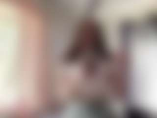 CorinnaVanlue's Live Sex Cam Show