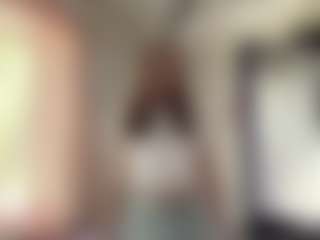 CorinnaVanlue's Live Sex Cam Show
