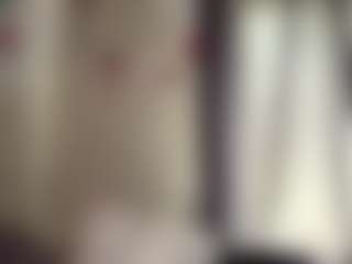 CorinnaVanlue's Live Sex Cam Show
