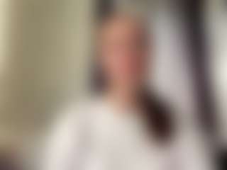 CorinnaVanlue's Live Sex Cam Show