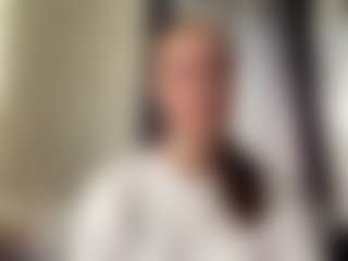 CorinnaVanlue's Live Sex Cam Show