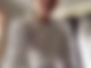 CorinnaVanlue's Live Sex Cam Show