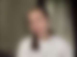 CorinnaVanlue's Live Sex Cam Show