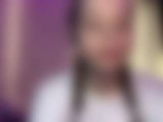 CorinnaVanlue's Live Sex Cam Show