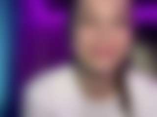CorinnaVanlue's Live Sex Cam Show