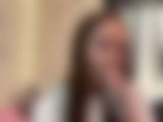 CorinnaVanlue's Live Sex Cam Show