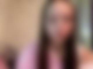 Live cam show with CorinnaVanlue - Deepthroat on Camming Site