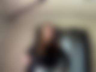 CorinnaVanlue's Live Sex Cam Show