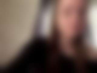 Live cam show with CorinnaVanlue - Nipple Piercings on sexylive.show