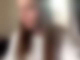 CorinnaVanlue's Live Sex Cam Show