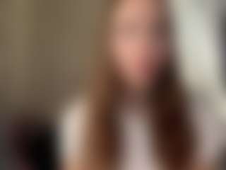 Live cam show with CorinnaVanlue - Striptease Granny on Mixed Magazine Live