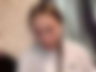 CorinnaVanlue's Live Sex Cam Show