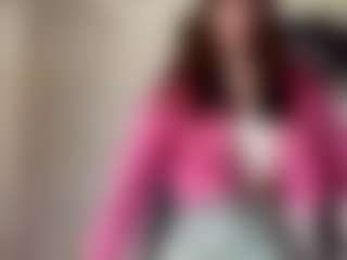 Live cam show with CorinnaVanlue - Granny on Camsoda