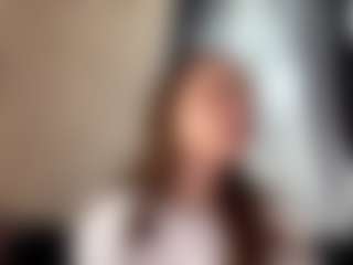CorinnaVanlue's Live Sex Cam Show