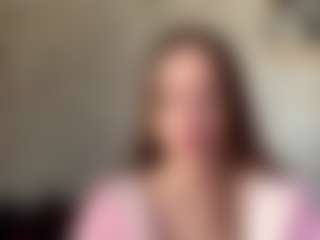 Live cam show with CorinnaVanlue - Flashing on SquirtSoMuch