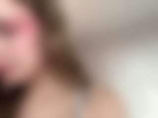 Live cam show with Sophie - Skinny Teen (18+) on Camsoda