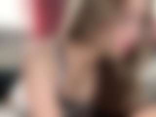 Live cam show with Sophie - Brown Hair Teen (18+) on madthumbs