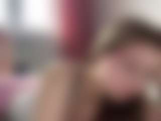 Live cam show with Sophie - Mature on Camsoda