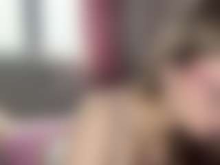 Live cam show with Sophie - Blonde Hair College on Camsoda