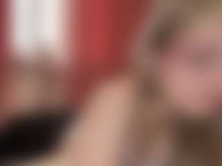 Live cam show with Sophie - Smoking on Fling VIP Chat