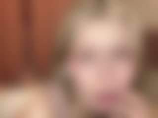 Live cam show with Sophie - Mature on Camsoda