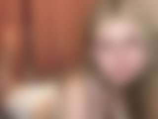 Live cam show with Sophie - Green Eyes on Camsoda