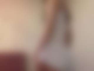 Live cam show with Sophie - Fingering on galaxygirlnitro.com
