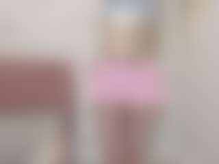 Live cam show with Sophie - Anal Toys on live18s.com