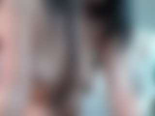 Elahiia's Live Sex Cam Show